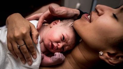 Every New Mom-to-be Should Know These Facts Before Picking A Natural Childbirth Option